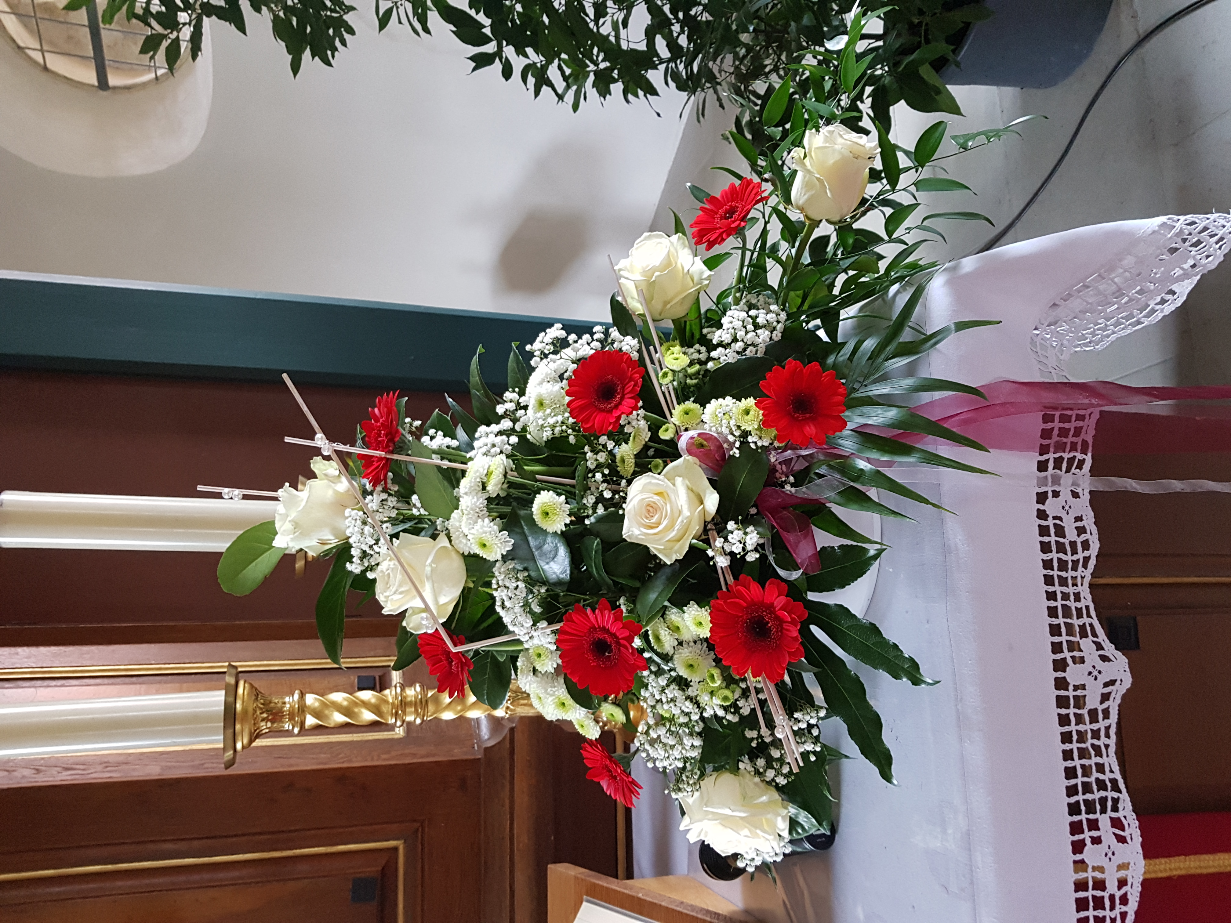 Blumekranz mit Rote Rosen